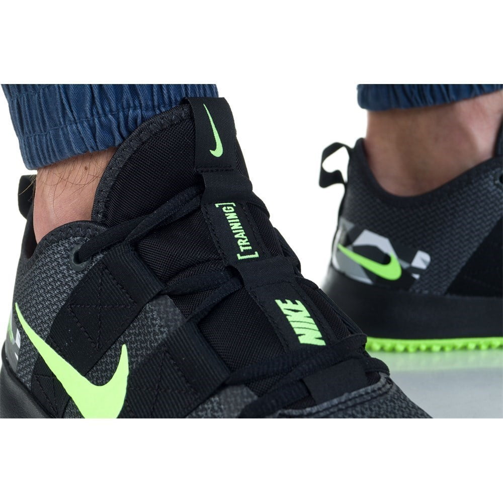 nike varsity compete tr 2 men's reviews