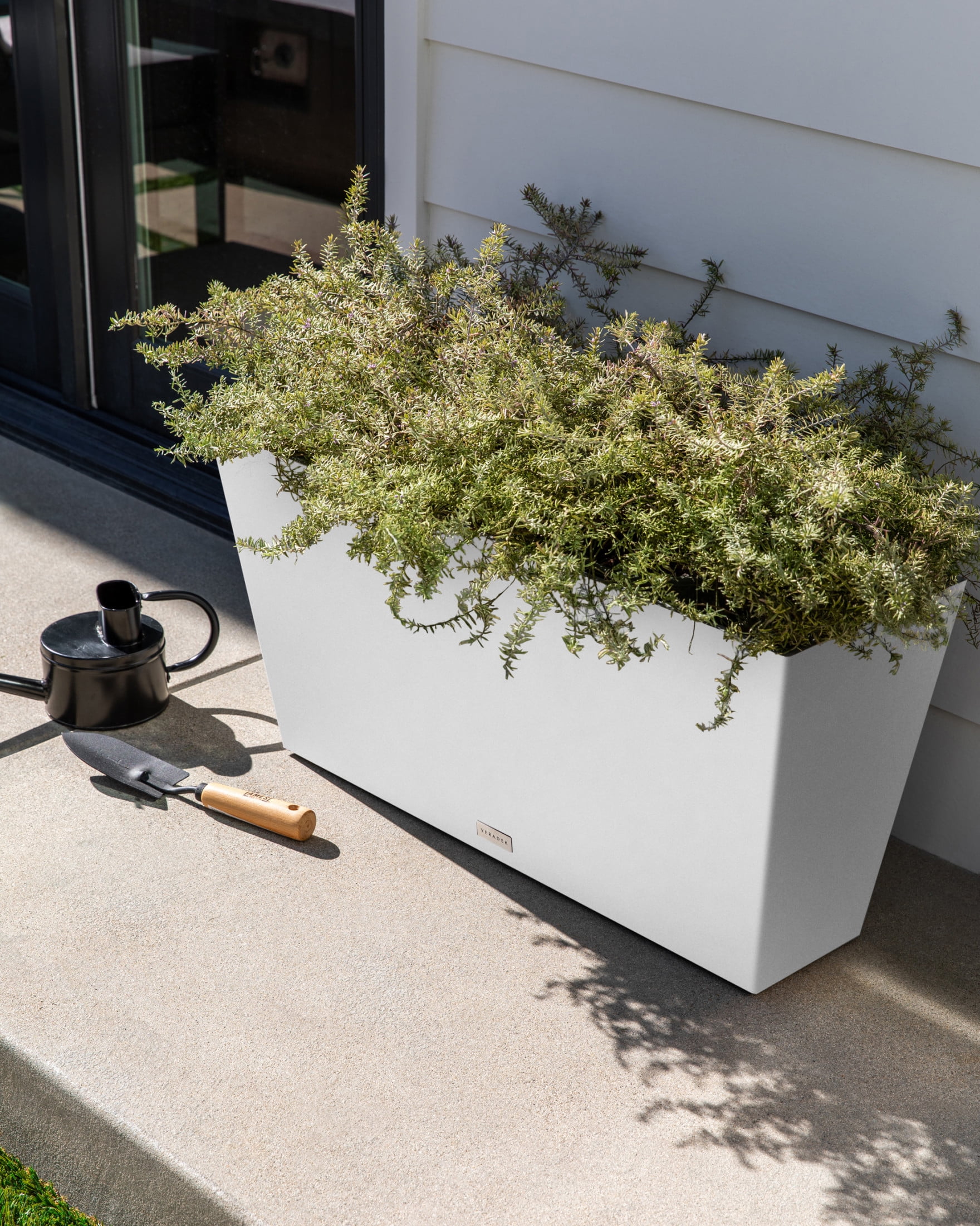 Veradek Pure Series Midori 39" Plastic Planter - White