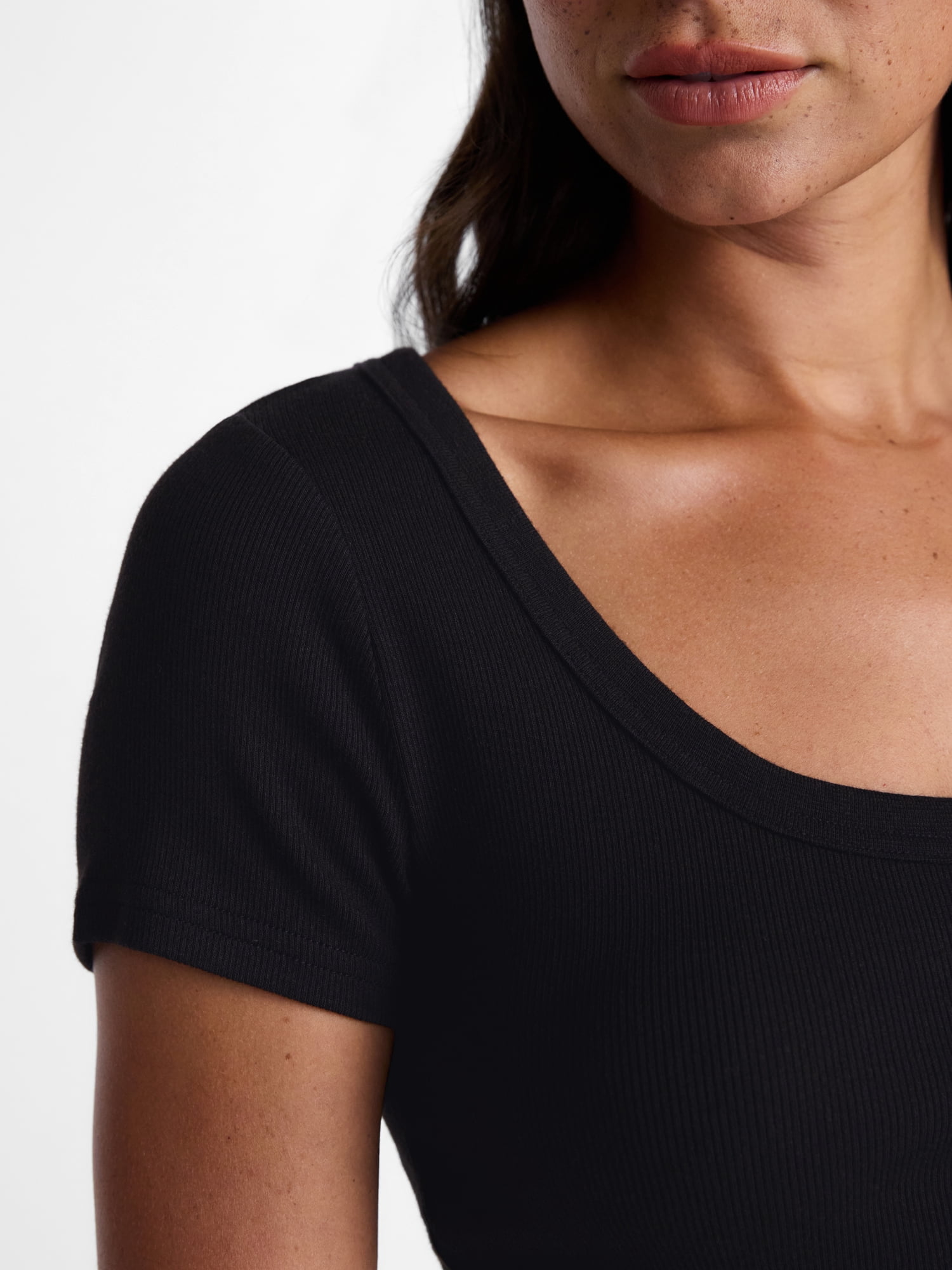 Time and Tru Women's Ribbed Scoop Neck Tee with Short Sleeves, Sizes XS-XXXL