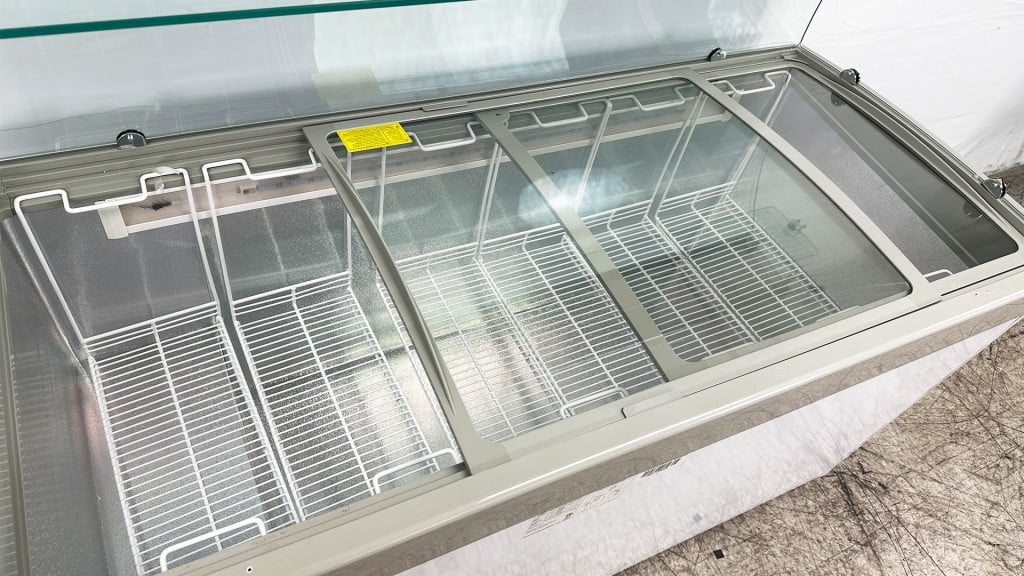 61 in. Gelato Cabinet Freezer with Flat Sneeze Guard,  16 Cu.Ft. Ice Cream, Popsicle, Gelato Freezer