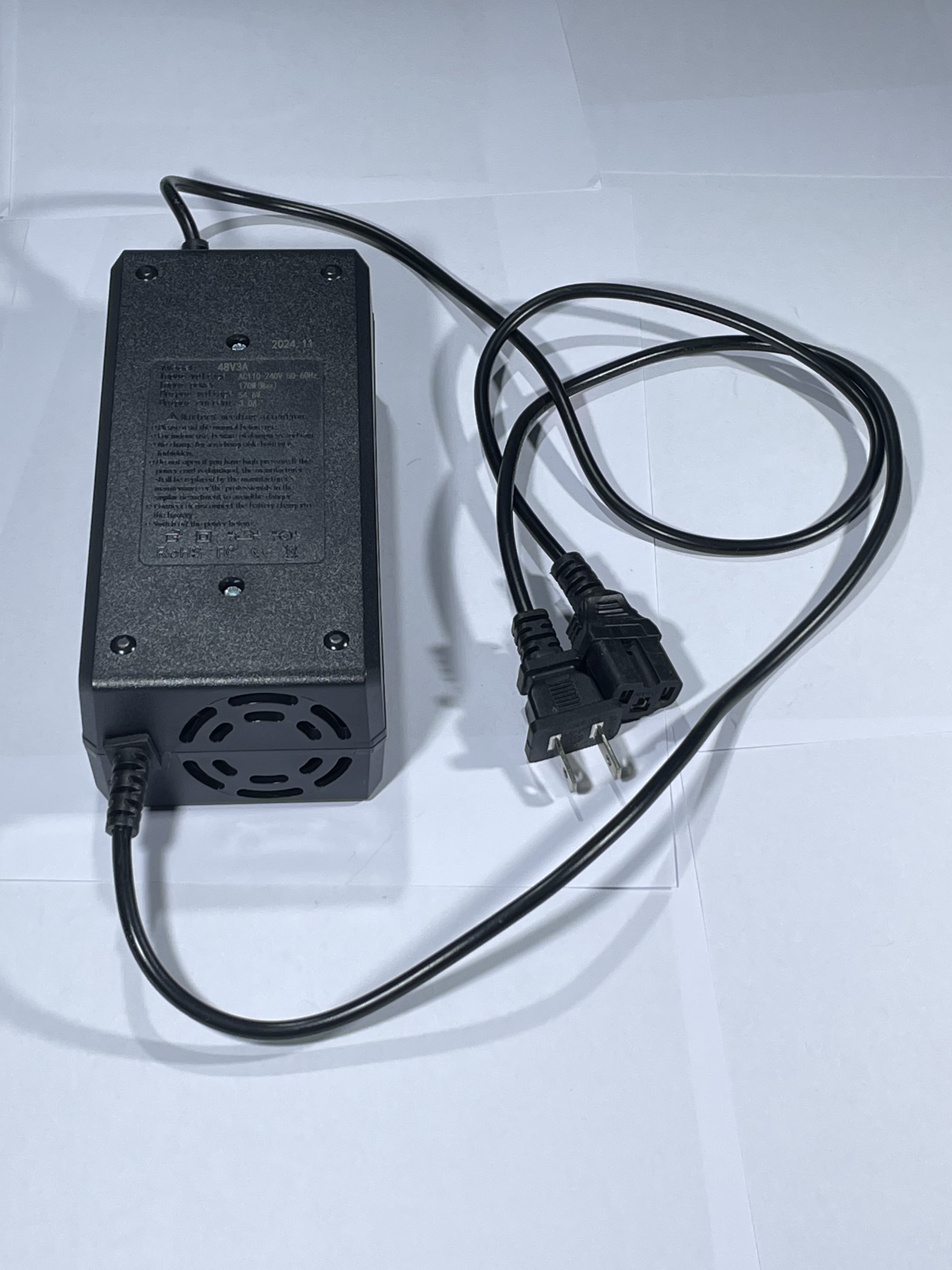 EOEOTWO GT06 electric scooter charger