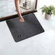 thumbnail image 1 of Tapete superabsorbente con base de goma antideslizante, lavable y supersuave para un secado rápido, ideal para baño, dormitorio y bañera, de Front Door Aestivo | AESTIVO, 1 of 8
