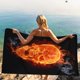 thumbnail image 4 of Fiudx Toalla de Playa de Microfibra, Superligera, Resistente a La Arena, de Secado Rápido y Compacta, Ideal para Piscina, Viajes y Camping, Multiusos, Tamaño 76 X 152 Cm., 4 of 5
