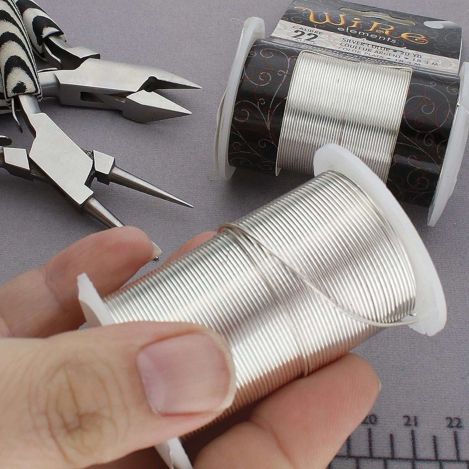 The Beadsmith Wire Elements Silver Color Lacquered Tarnish-Resistant Copper Wire for Jewelry Making, 20 Yards, 18.29 Meters Each Spool (18, 20, 22, 24, 26, & 28 Gauges)