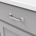 thumbnail image 3 of Hickory Hardware 1 paquete de tiradores de gabinete de cocina de núcleo sólido, manijas de gabinete de lujo, herrajes para puertas y cajones de tocador, colección de forja cromada central con orificio, 3 of 5