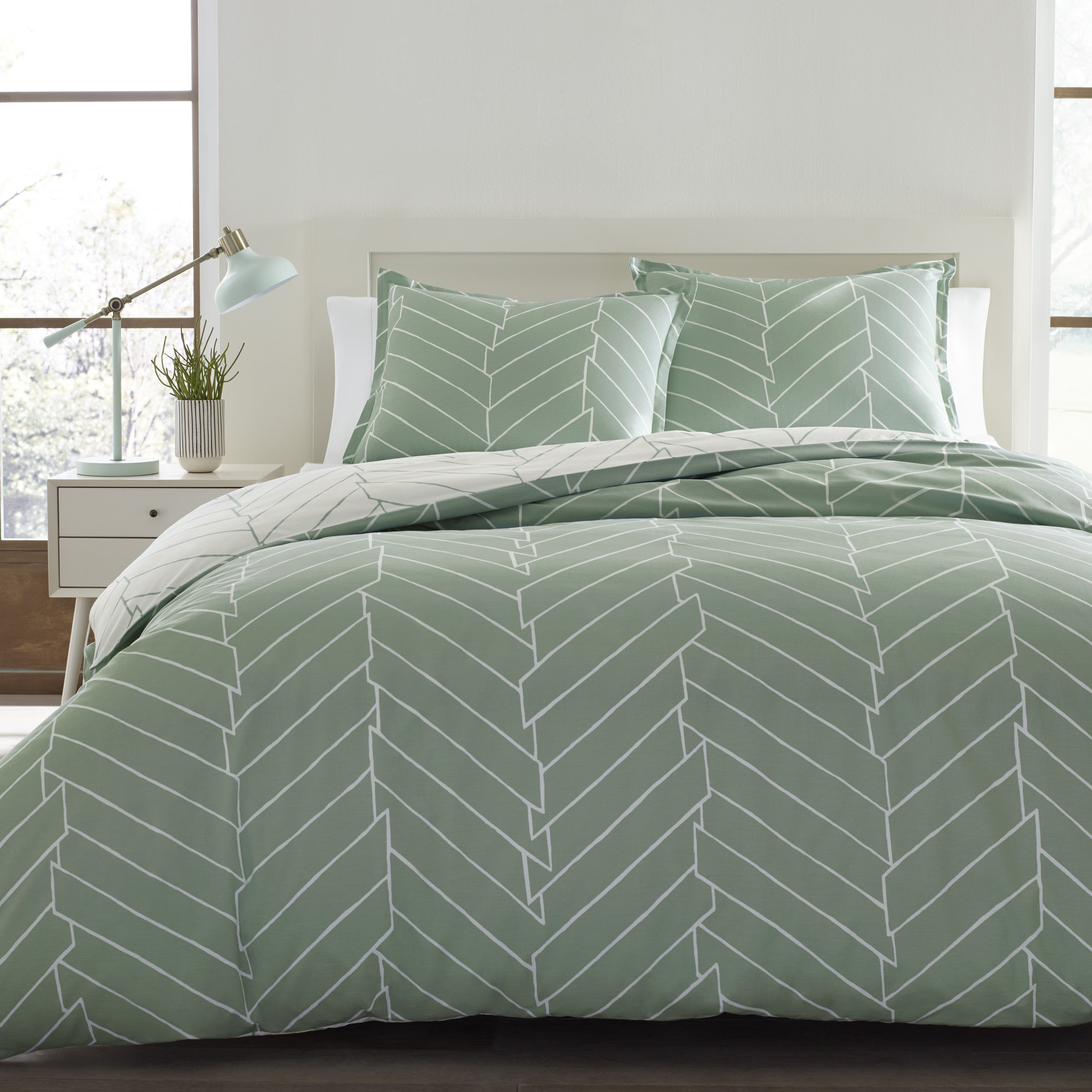 green twin bed