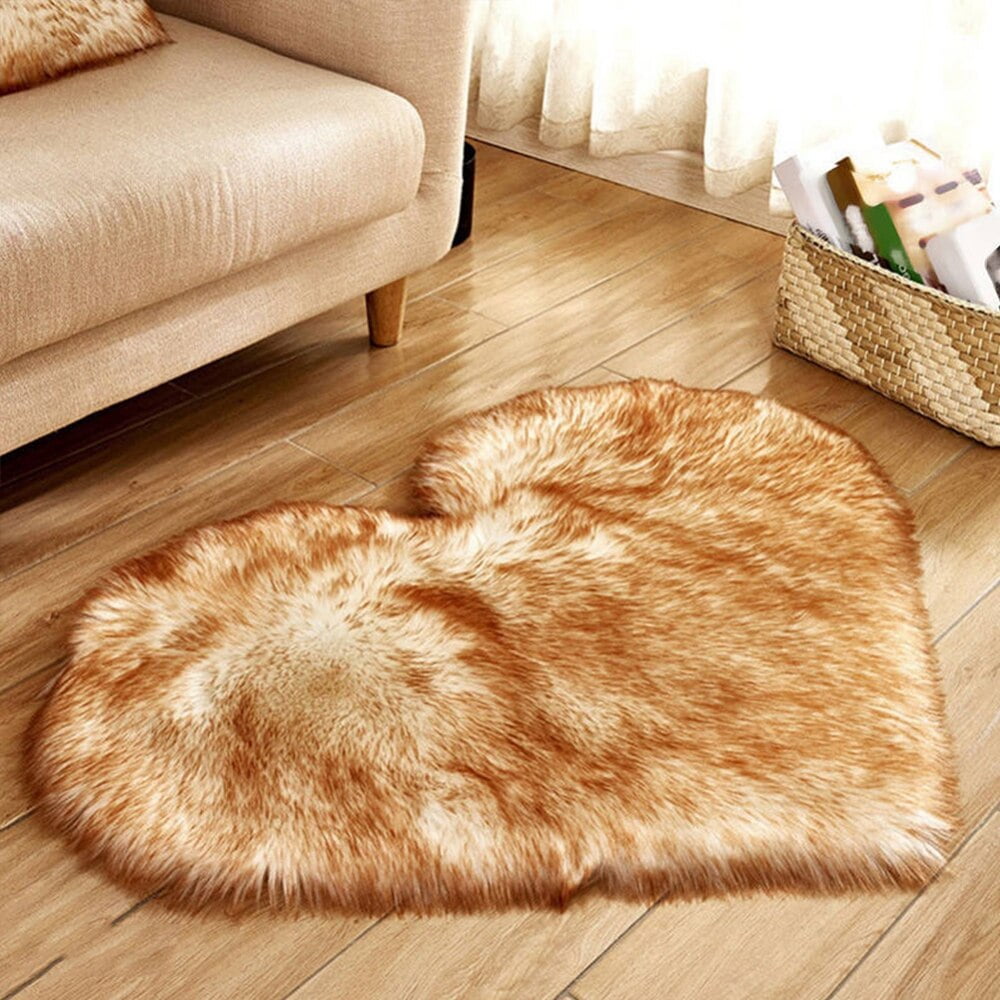 1pc Heart Shaped Rug Living Room Bedroom Carpet, Soft Non-slip Washable  Long Plush Bedside Area Rug