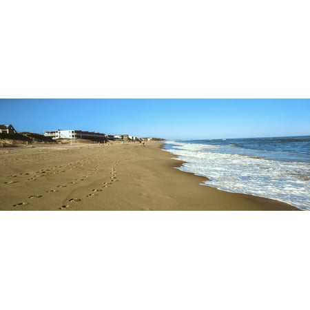 Surf On The Beach Montauk Point Suffolk County New York Surf On The Beach Montauk Point Suffolk County New York State Usa Canvas Art