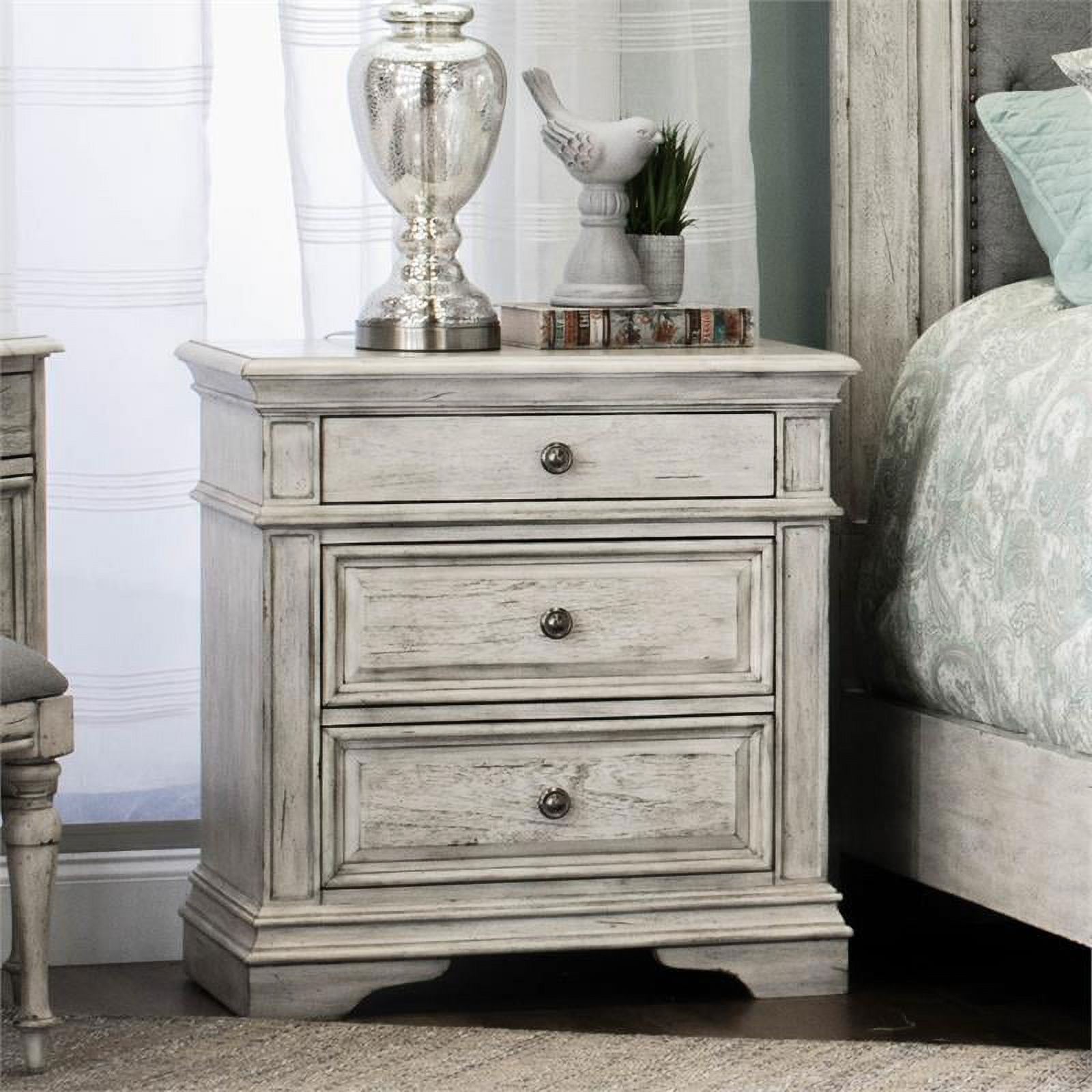 Steve Silver Highland Park Wood 3-drawer Nightstand, Rustic Ivory