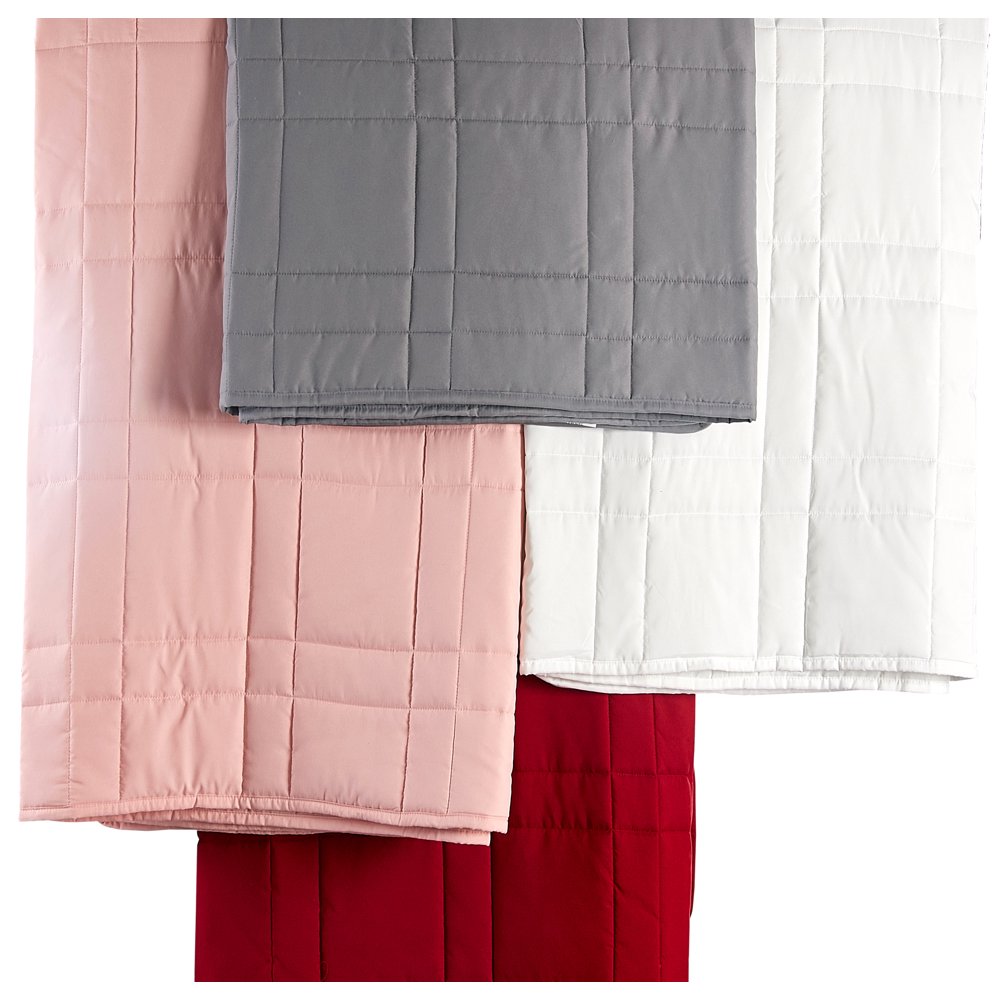 Mainstays Down Alternative Quilted TwinXL Bed Blanket in Deep Red