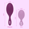thumbnail image 4 of Wet Brush Original Detangler Hair Brush, For Wet or Dry Hair, Frost Purple, 4 of 13