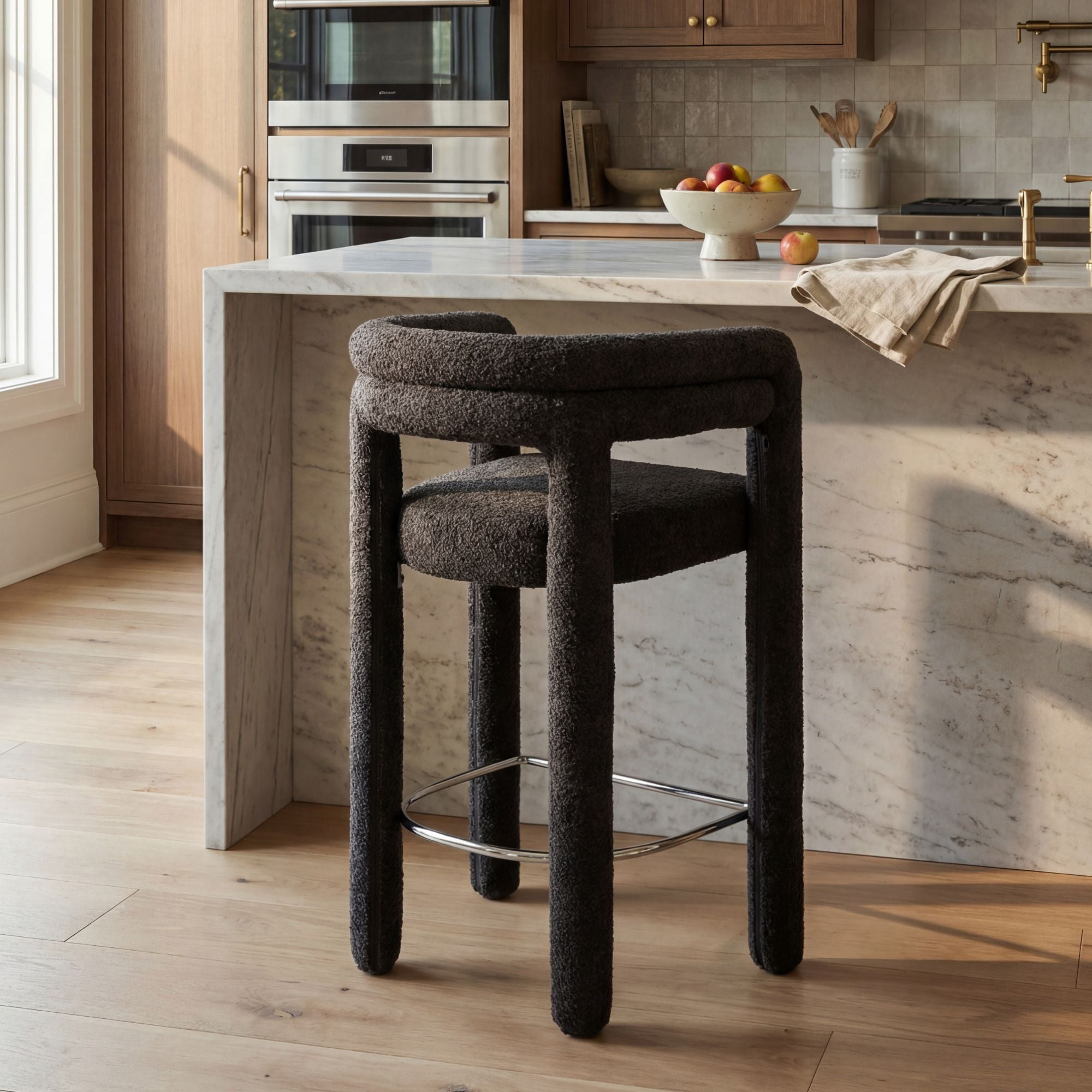 Dayalane 26" Counter Height Bar Stools Set of 1, Modern Sherpa Barrel Barstools with Back and Armrests, Stainless Steel Footrest for Kitchen Island, Black