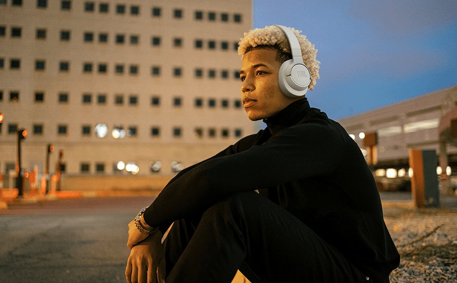 Restored JBL Tune 720BT, Wireless over-ear headphones Refurbished
