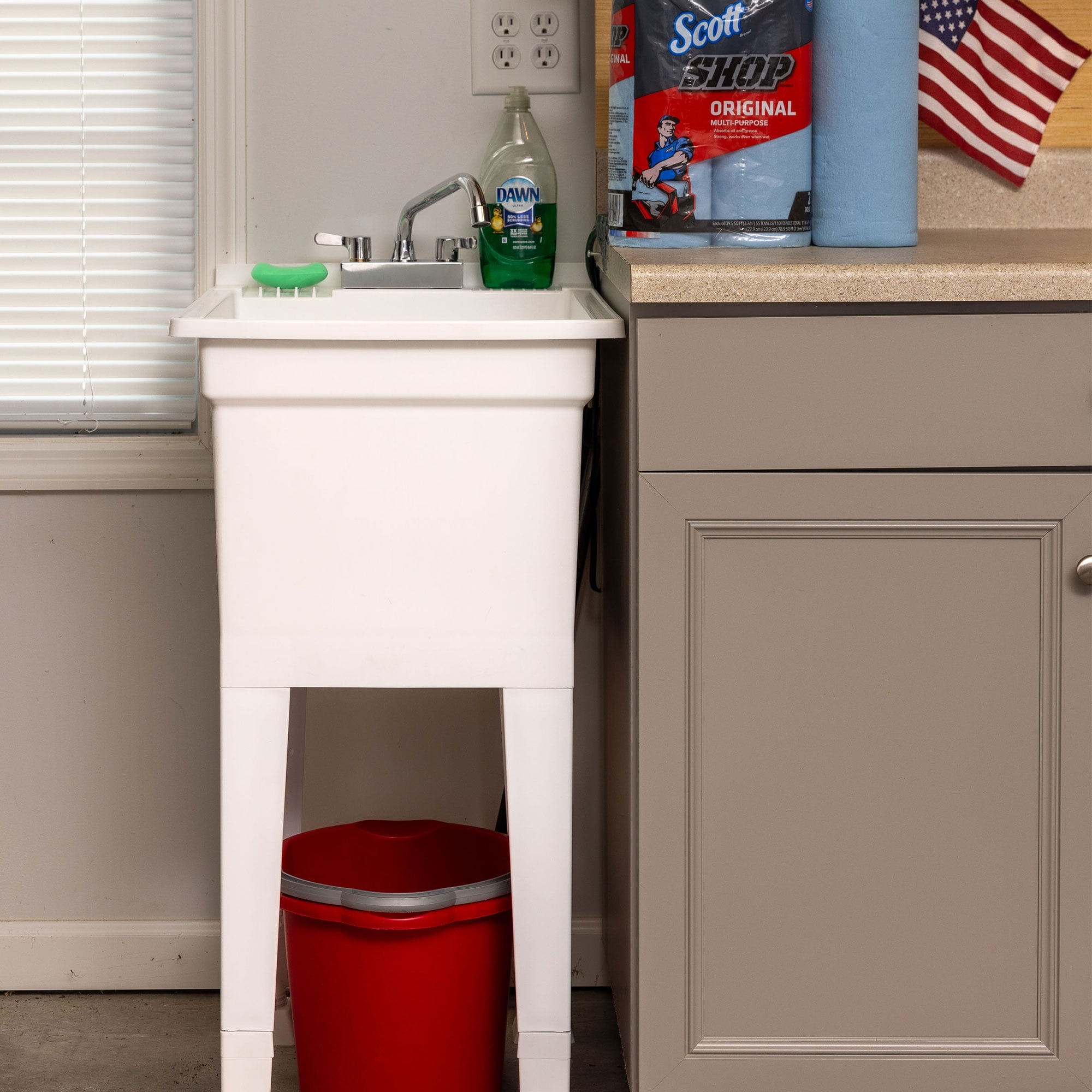 UTILITYSINKS 18 x 24” Freestanding Utility Sink with Swing Faucet & Quick Connect Drain