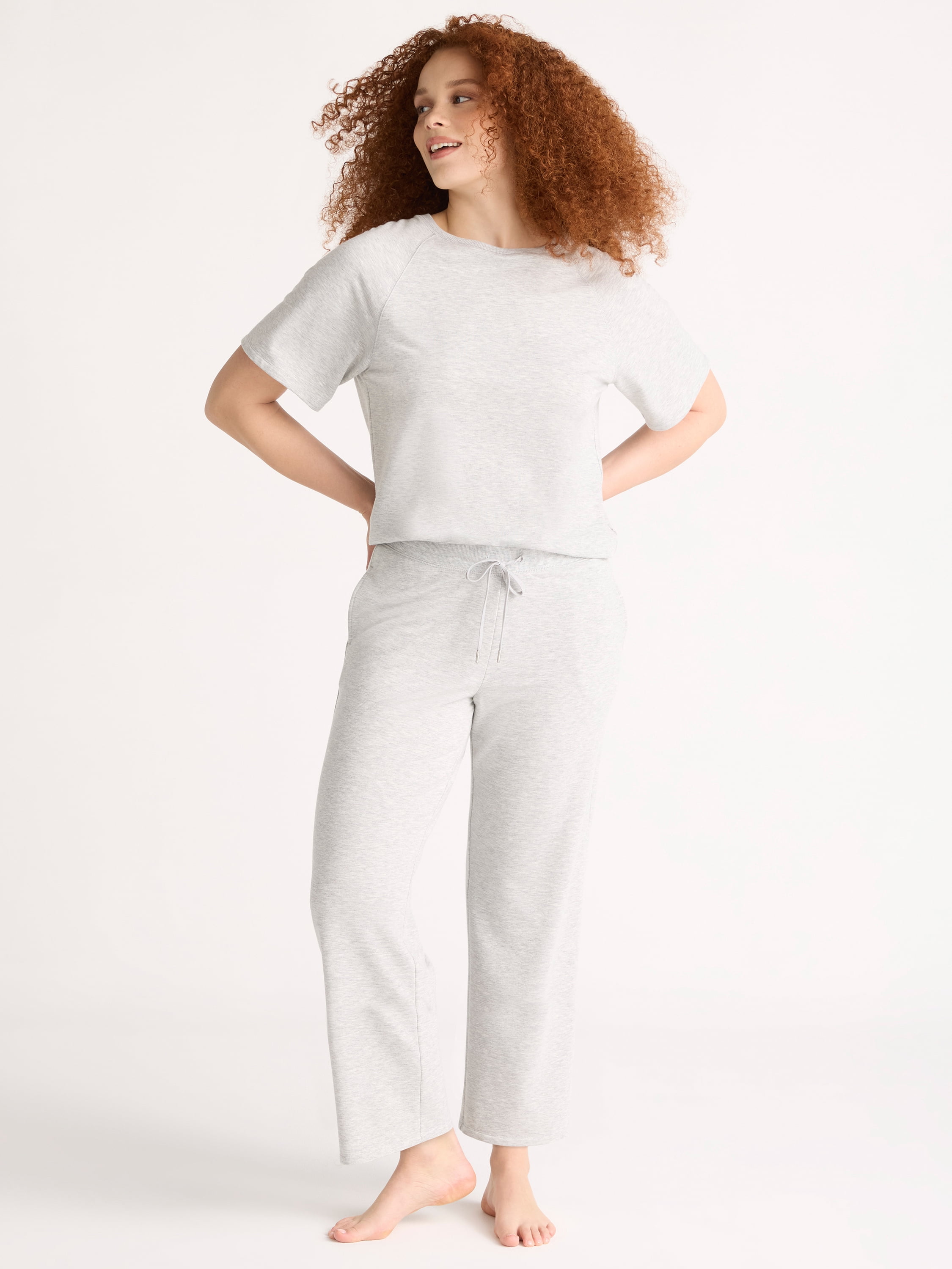 Joyspun Women's French Terry Short Sleeve Top and Capri Pants Pajama Set, 2-Piece, Sizes XS-3X