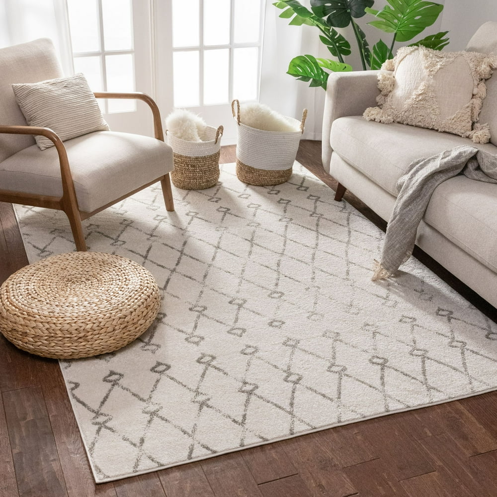 Viaje Trellis Ivory Distressed Traditional Vintage Moroccan Diamond