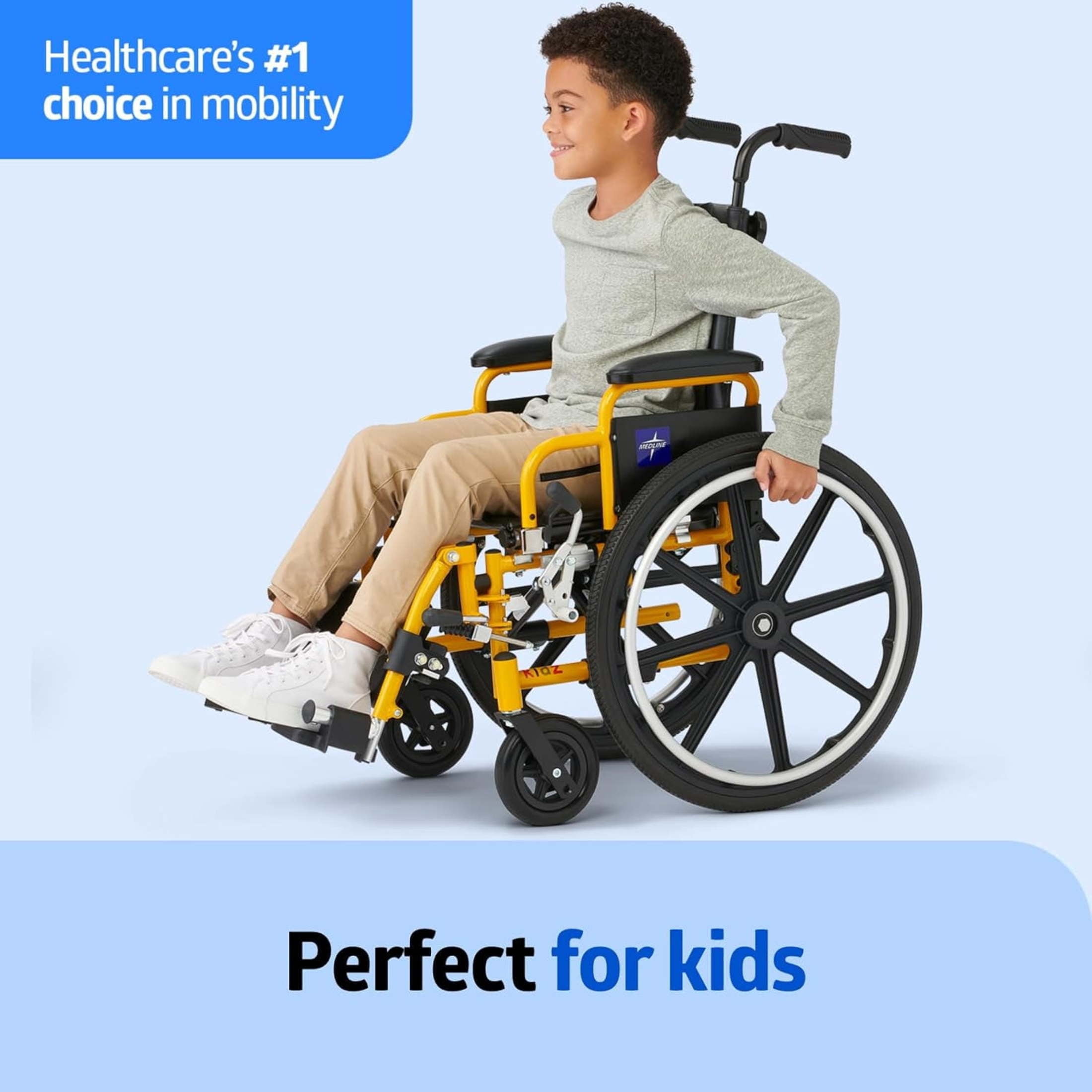 Medline K4 Extra-Wide Lightweight Wheelchair, 22" Wide Seat, Removable Desk-Length Arms, Elevated Leg Rests