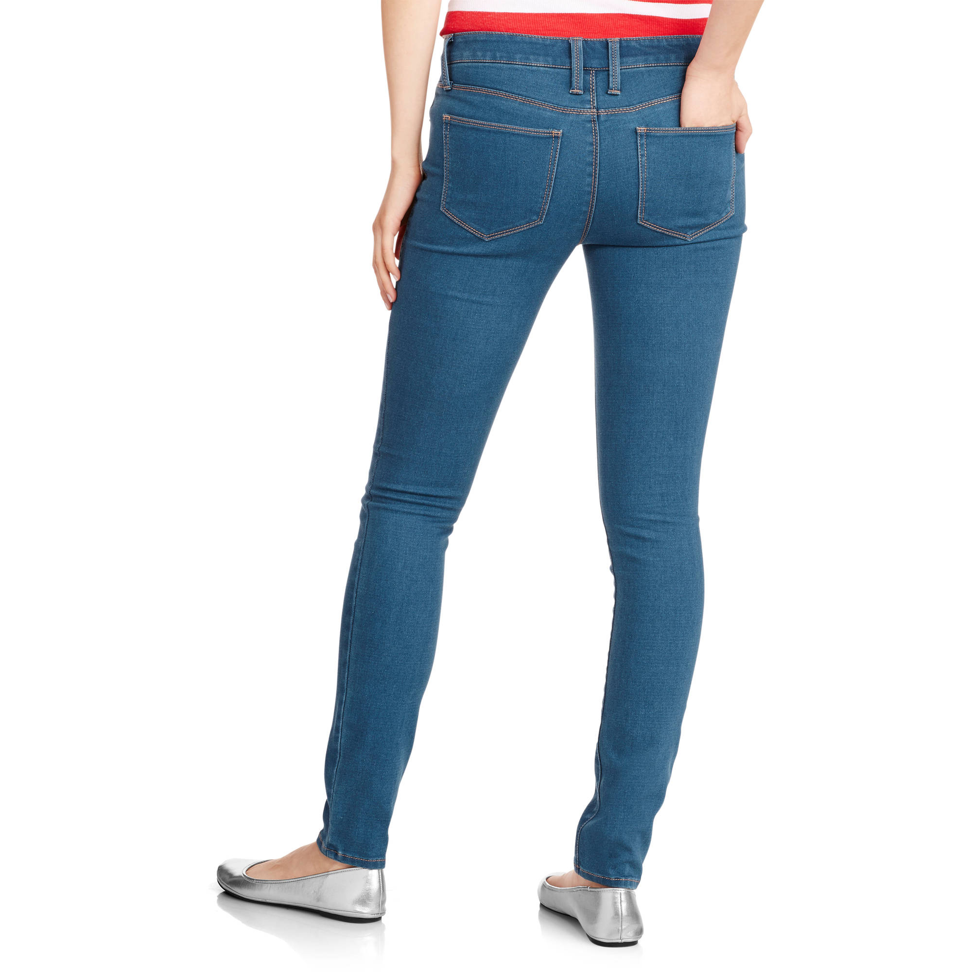 No Boundaries Women's Juniors Classic Skinny Jeans - image 2 of 3