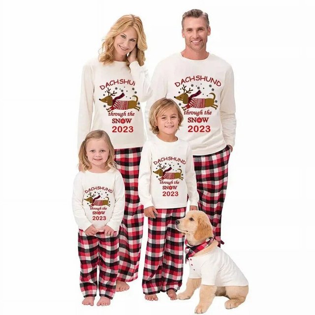 Pijamas familiares navideños a juego, conjunto de pijamas de Dachshund a través de la Blancanieves, 2023