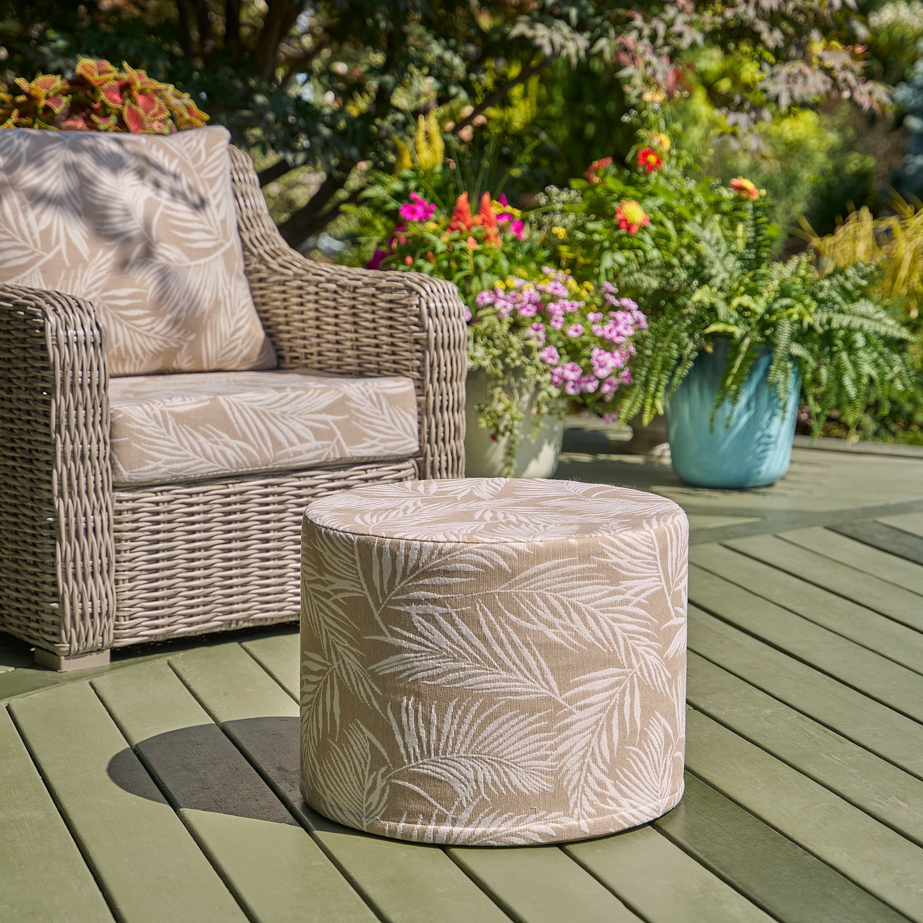 Better Homes & Gardens Round Outdoor Pouf Ottoman, Palm Tan, 20 in x 15 in, 1-Piece