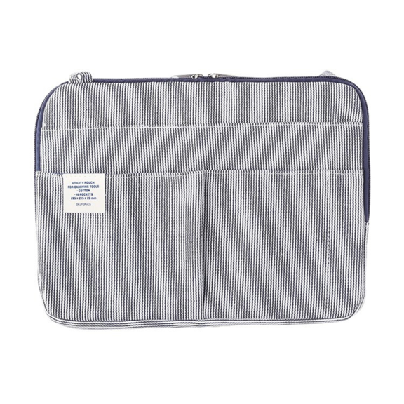 Delfonics Inner Carrying Tablet Case: 11.2 in. x 8-1/2 in. (Hickory)