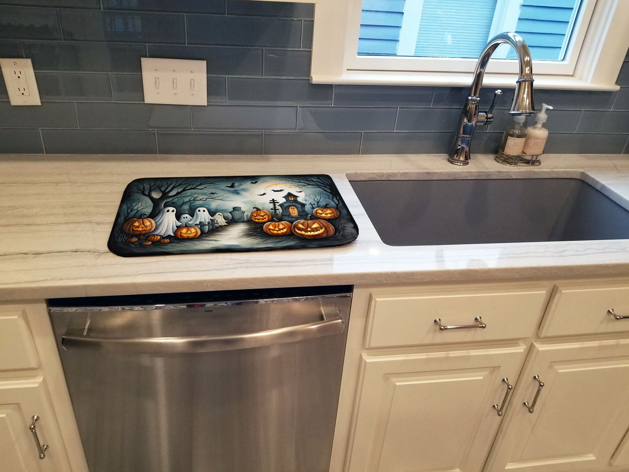 Halloween Dish Drying Mat 14x22 Inch with Water-Absorbent Polyester for Kitchen Counter
