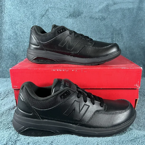 New Balance Solid Black Dad Walking Shoe Mens Size 7 1/2 MW813BK