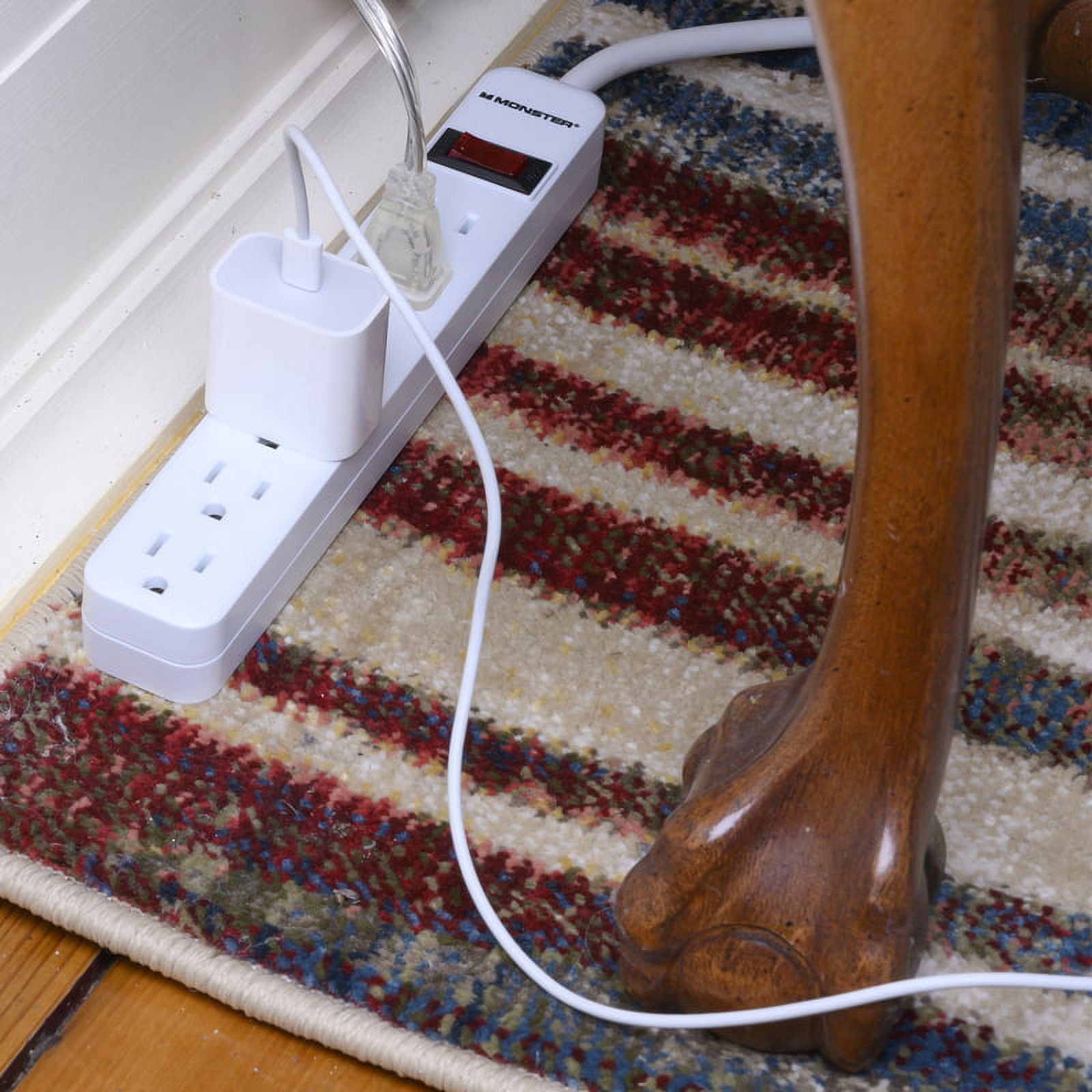 Monster 3001093 2.5 ft. 6 Outlets Power Strip, White