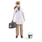 Breyer Traditonal Veterinarian with Vet Kit - 8" Toy Figure