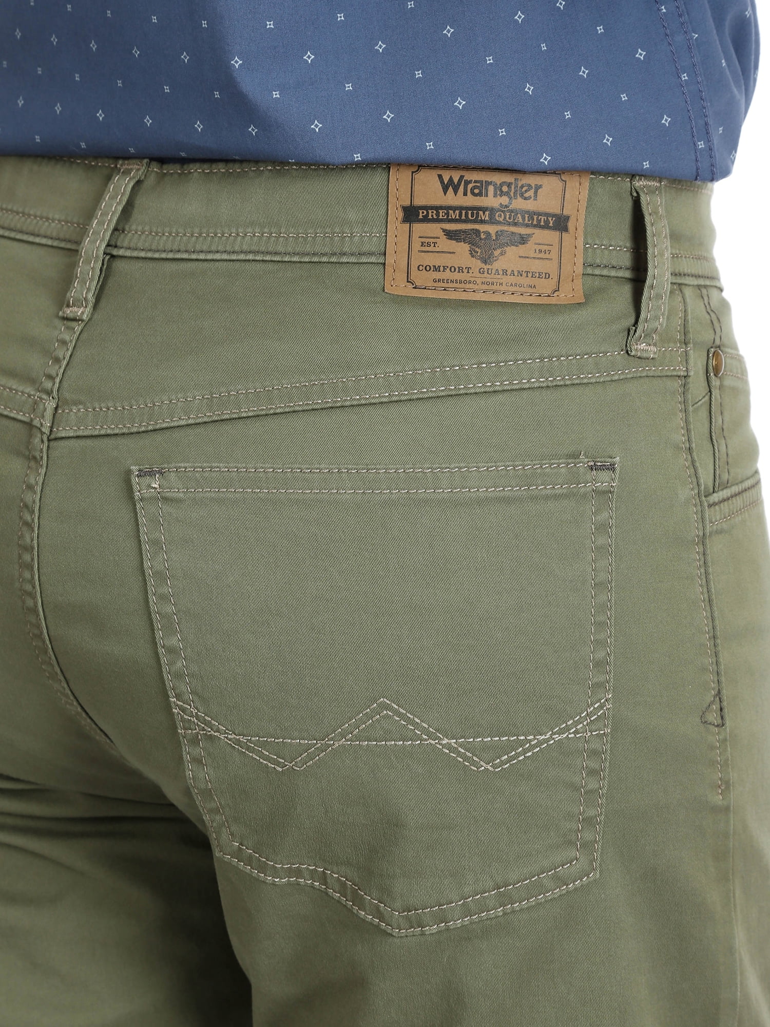 Wrangler Men's Straight Fit 5 Pocket Pant with Flex 