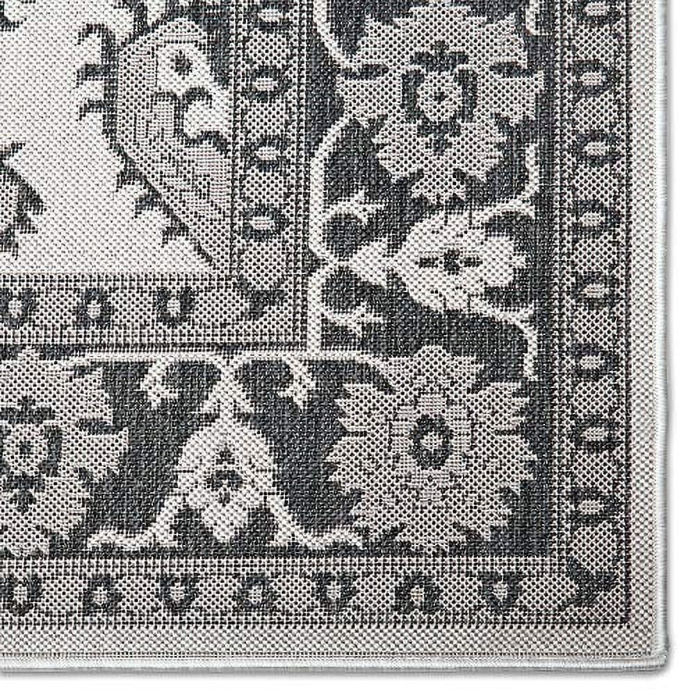 Nicole Miller New York Patio Country Ayana Transitional Border Indoor/Outdoor Area Rug, Grey/Black, 5'2"x7'2"