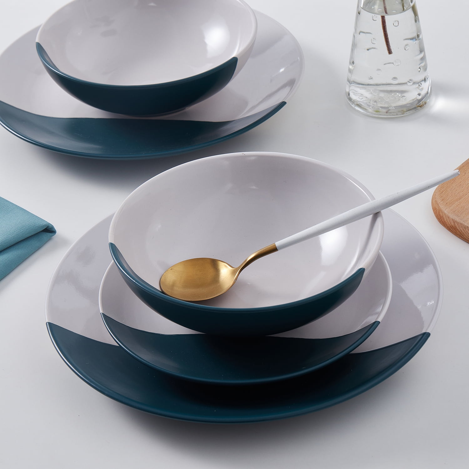 Stone Lain Lizzy Stoneware 12-Piece Round Dinnerware Set, Emerald Dark Green, CB