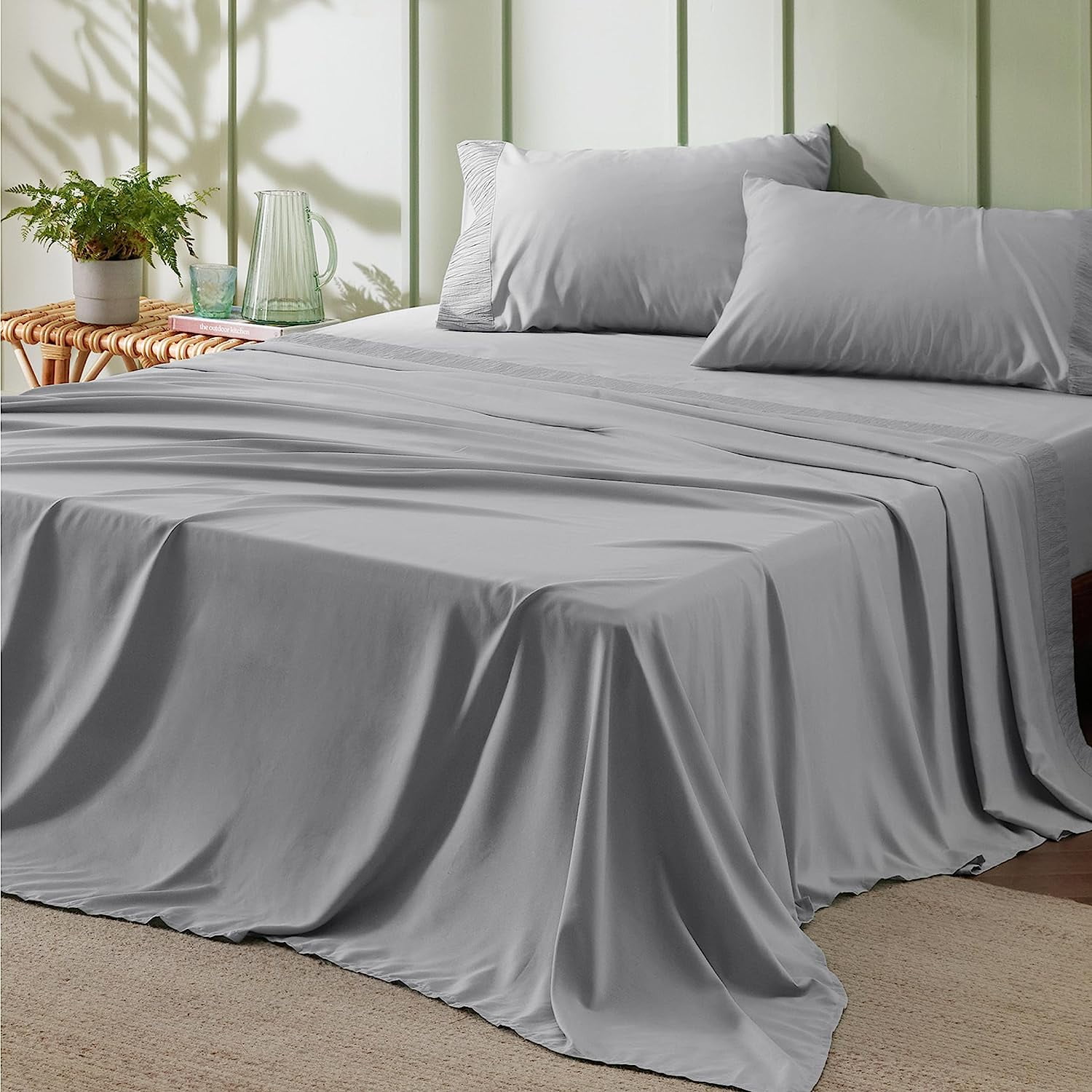Bedsure 4 Pieces Hotel Luxury Light Grey Sheets Full，Easy Care