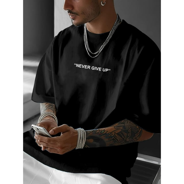 t-shirt Décontracté à Imprimé Graphique "never give up" pour Hommes, Col Rond, Manches Courtes, Coupe Ample, Adapté pour le Printemps et l'Été