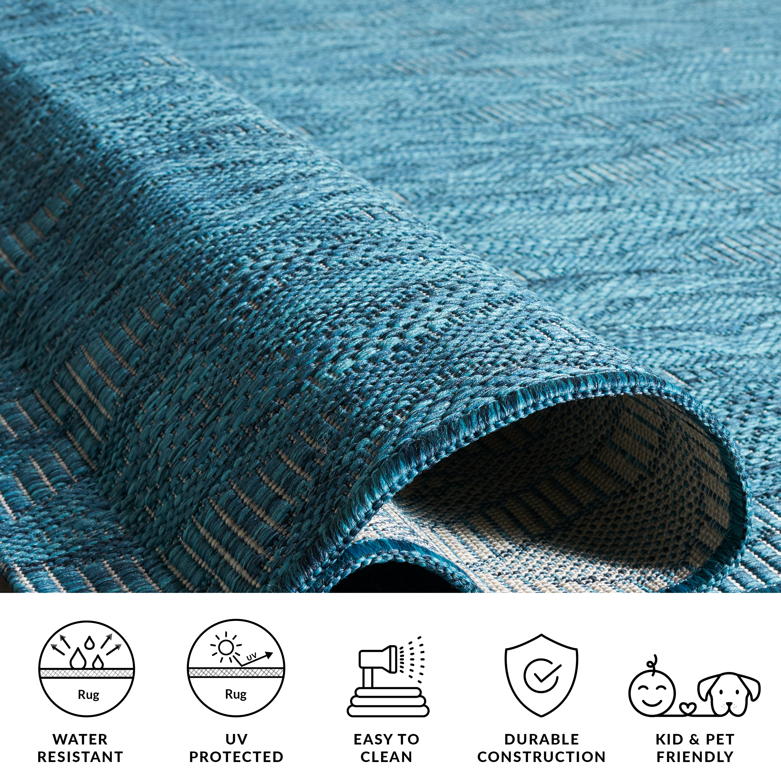 Safavieh Courtyard Teodor Geometric Indoor/Outdoor Area Rug, Turquoise/Blue, 2' x 3'7"