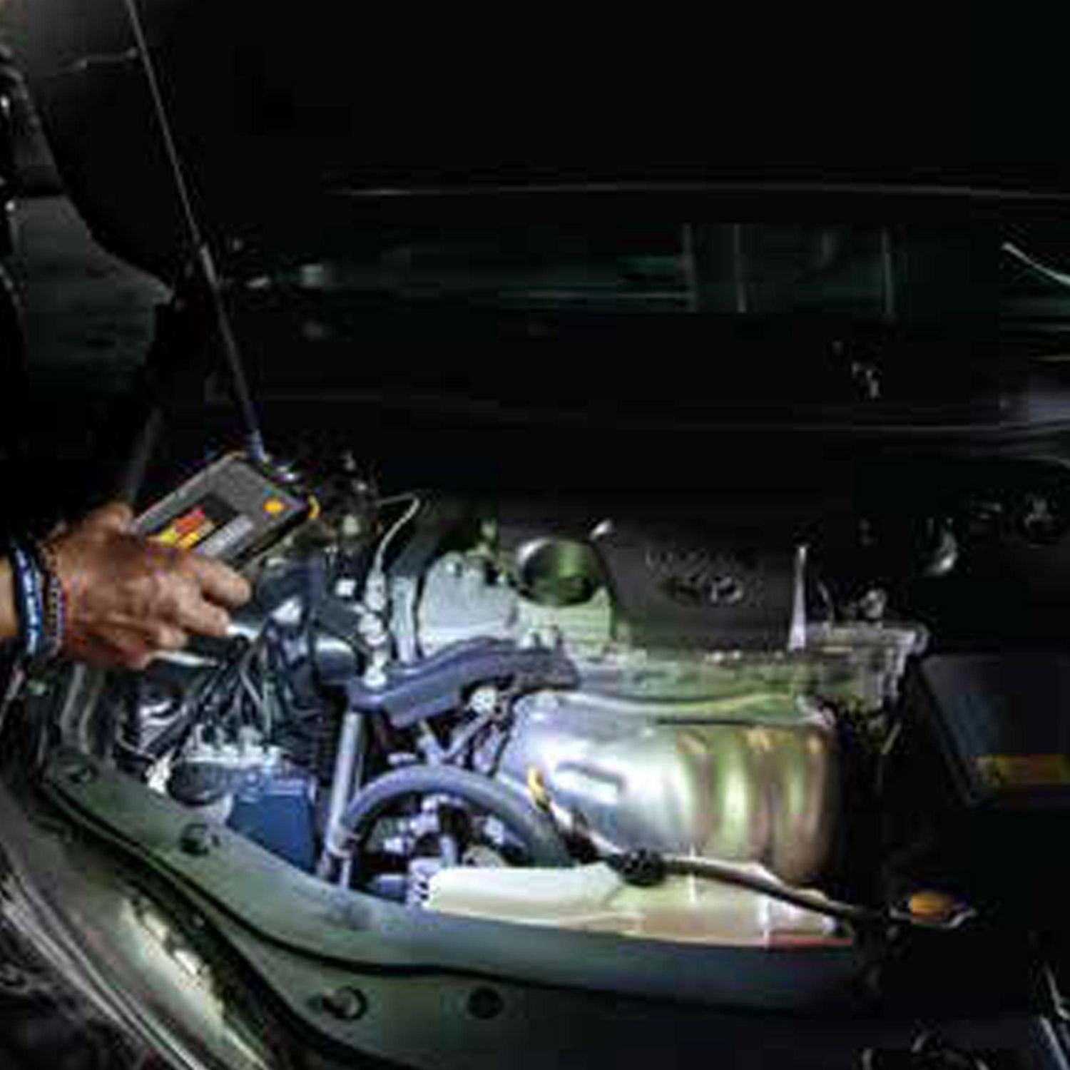 EverStart SS6LECA 1200 Amp Lithium Jump Starter, 1200 Amp Lithium Jump Starter