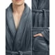 thumbnail image 3 of Bata para Hombre NY Threads de Coral Plush con Cuello Chal Gris XL, 3 of 6