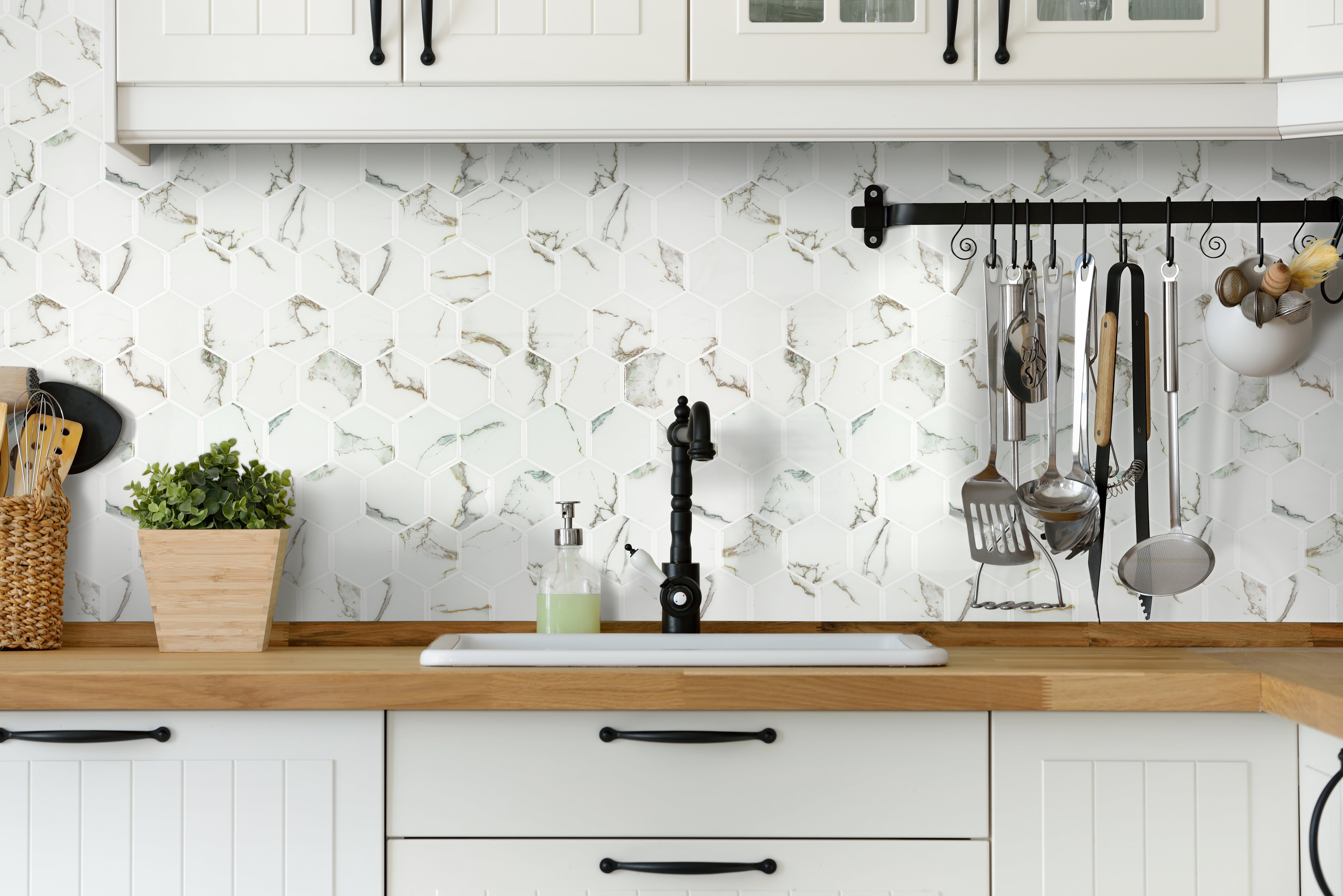 Mainstays 10 in. W x 10 in. L White Marble Hexagon Peel & Stick Mosaic Wall Tile (2.72 Sqft / pack)