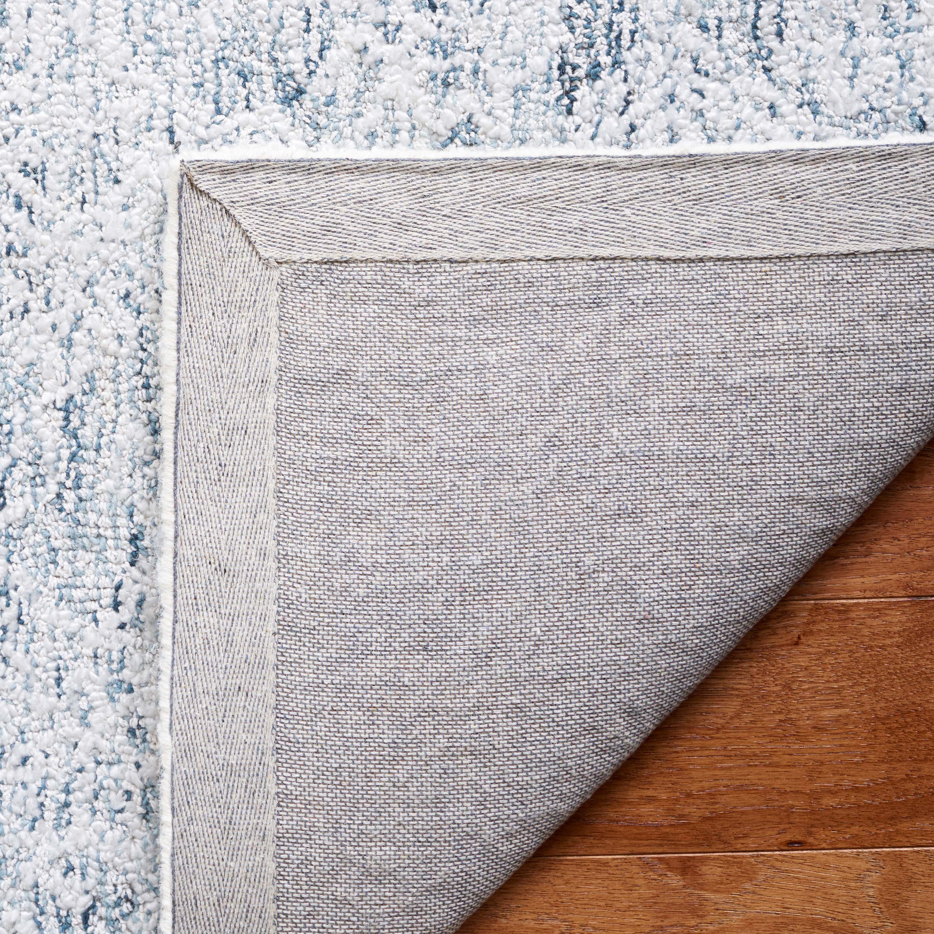 SAFAVIEH Ebony Aditi Floral Area Rug, Light Blue/Ivory, 4' x 6'