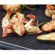 thumbnail image 4 of Parrilla para barbacoa, tapete de cocina antiadherente reutilizable y cortable para yogurteras y hornos de barbacoa, 2 piezas (42 x 36), 4 of 6