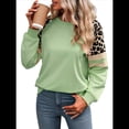 thumbnail image 1 of Camisas de Larga con Estampado de Leopardo para Mujer, Sudaderas Informales de Otoño con Cuello Redondo y Bloques de Color Verde Hierba L, 1 of 10