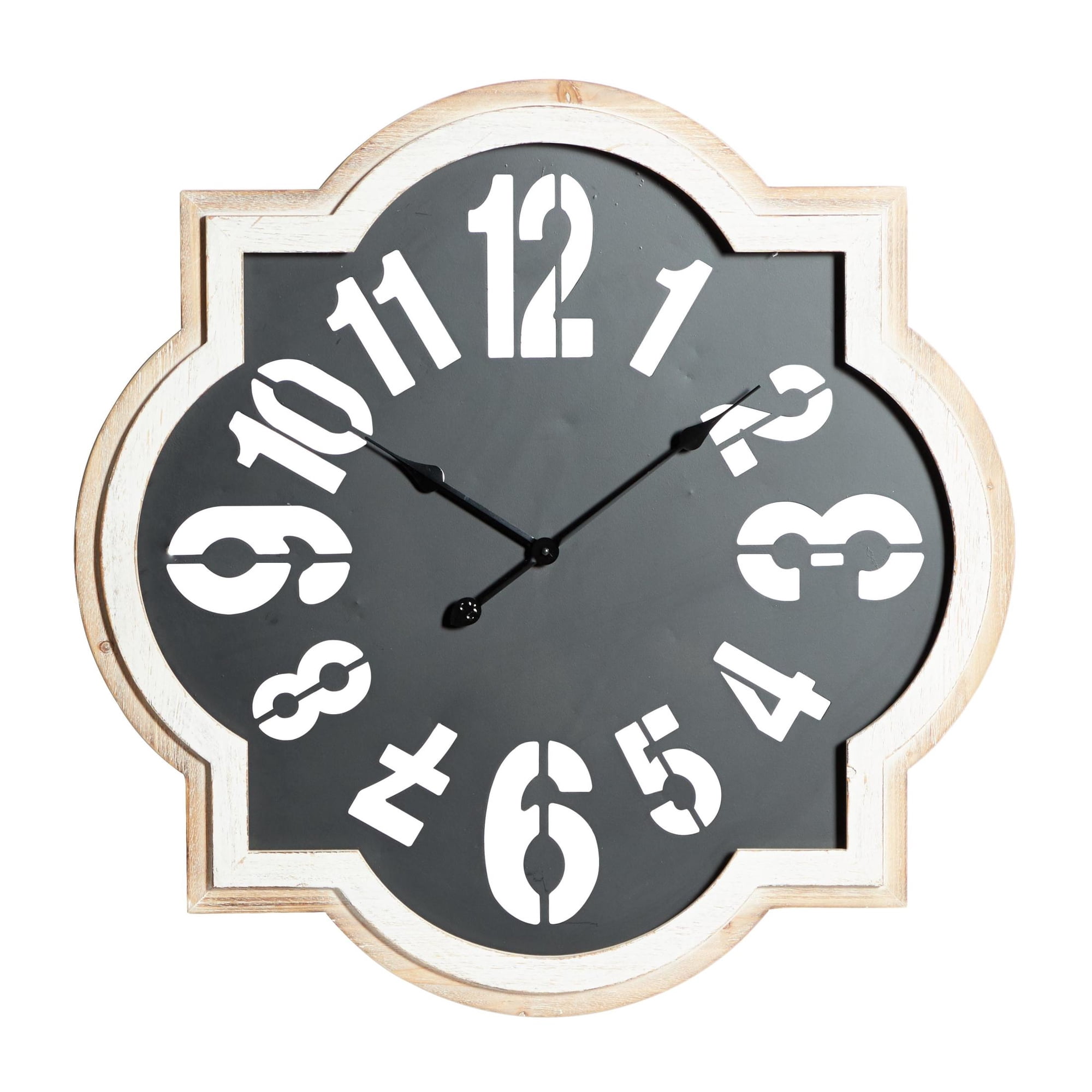 DecMode 32 x 32 Black Metal Quatrefoil Wall Clock