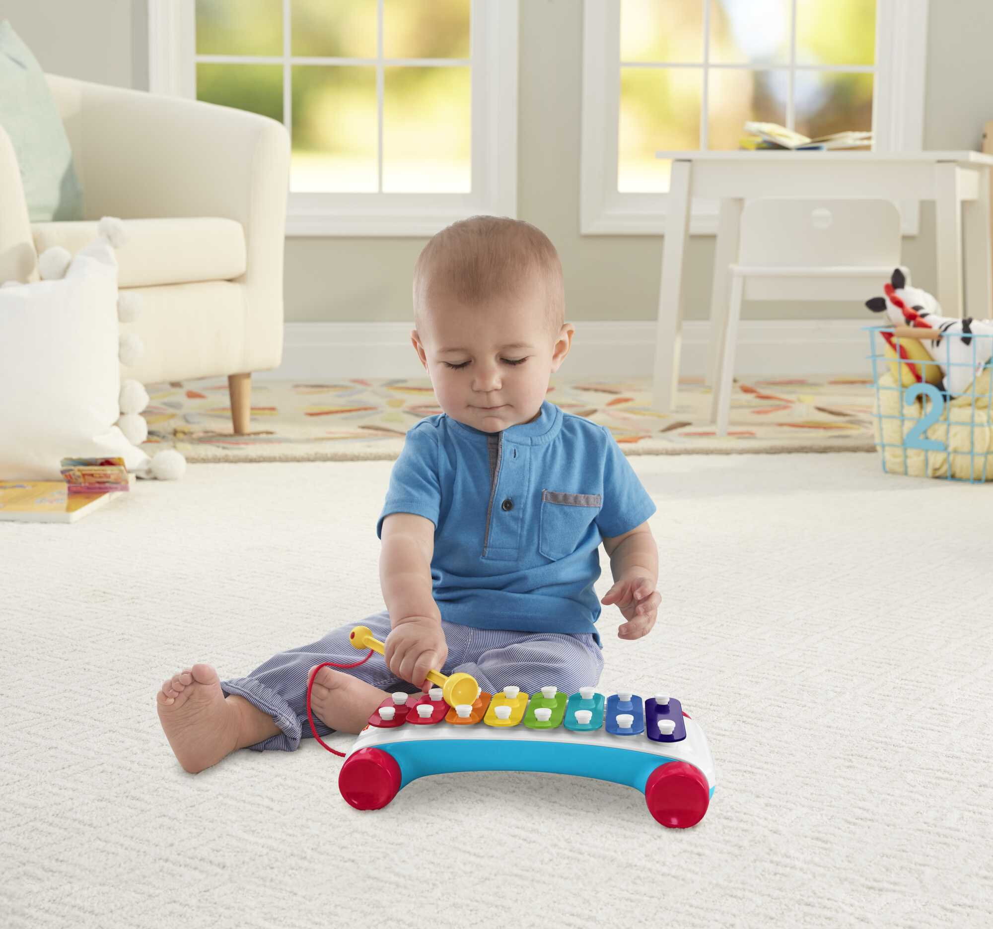 Fisher-Price Classic Xylophone Toddler Pretend Musical Instrument Pull Toy - image 2 of 6
