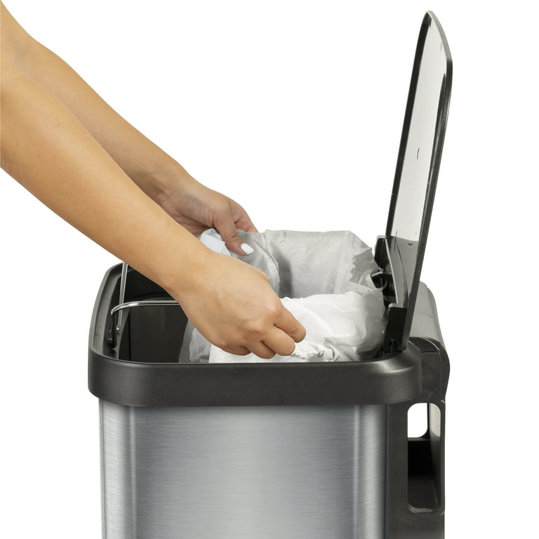 Glad 20 gal. Gray Step-On Plastic Trash Can with Clorox Odor Protection of The Lid