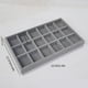 thumbnail image 2 of Caja de almacenamiento de joyería con bandeja gris, estuche de maquillaje, aretes de botón, pulsera, estante para anillos, 2 of 5