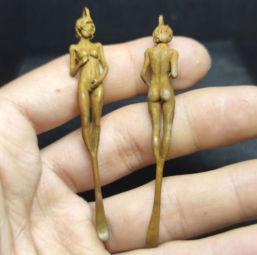 Brass Naked Girl Statue Earpick Keyring Collectible 2 Pcs