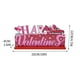 thumbnail image 3 of Adorno de madera artesanal para San Valentín | Decoración romántica de mesa | Decoración rústica de madera hecha a mano | Símbolo de amor duradero para el hogar, estantes y mesitas de noche | Regalo, 3 of 5