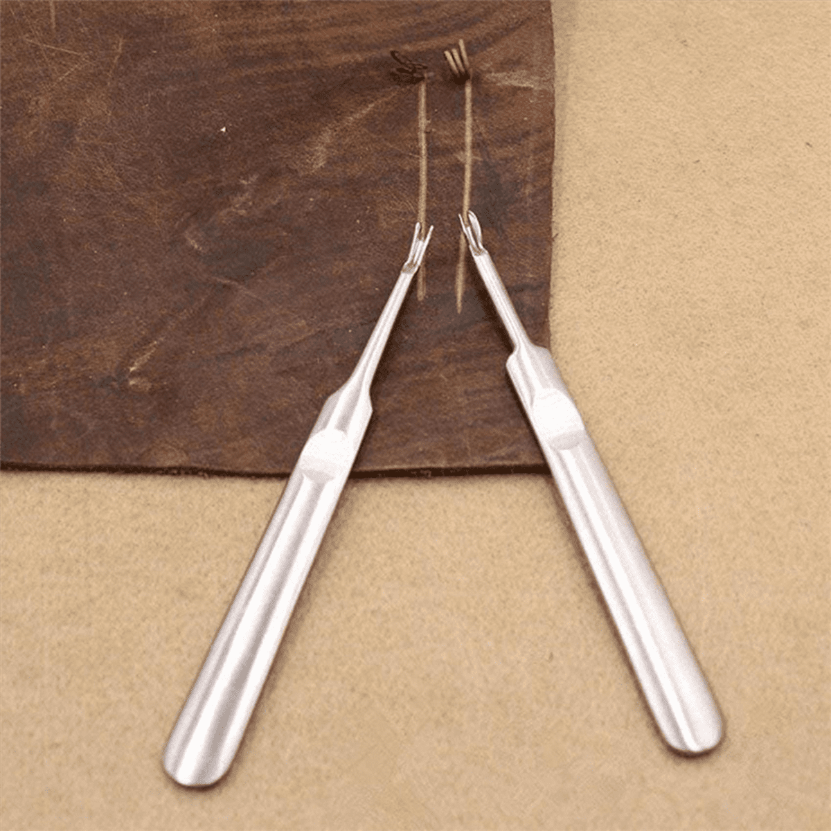 18Pcs 1/2/4/6 DIY Diamond Lacing Stitching Chisel Set Leather Edge Skiving DIY Craft Tool, (4mm)