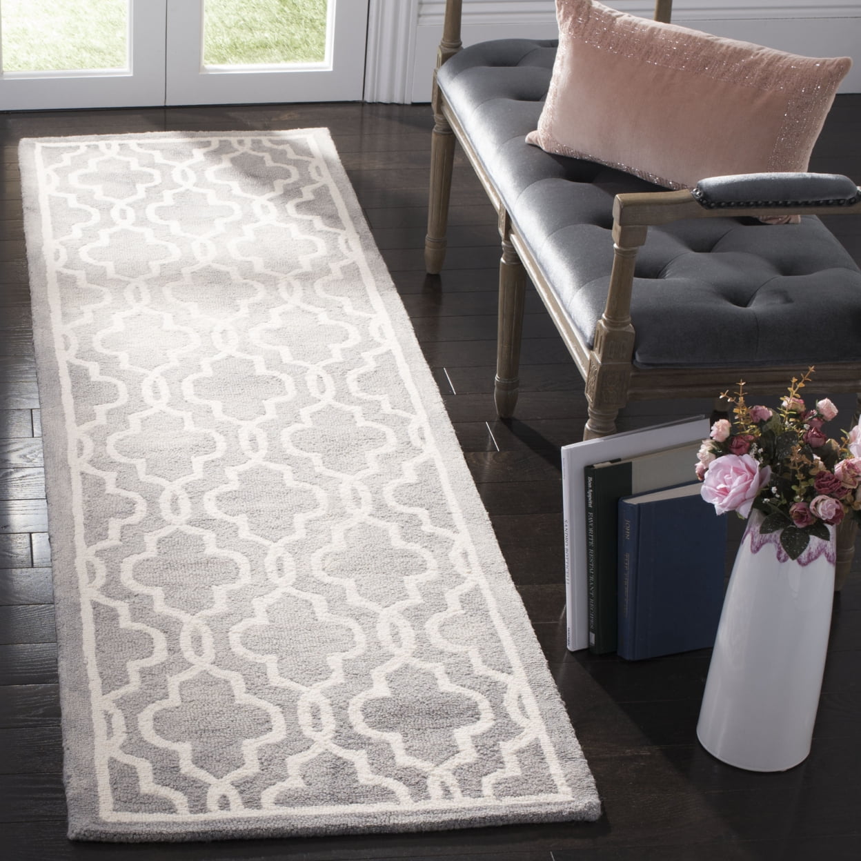 SAFAVIEH Dip Dye Leighton Geometric Wool Area Rug, Grey/Ivory, 5' x 8'