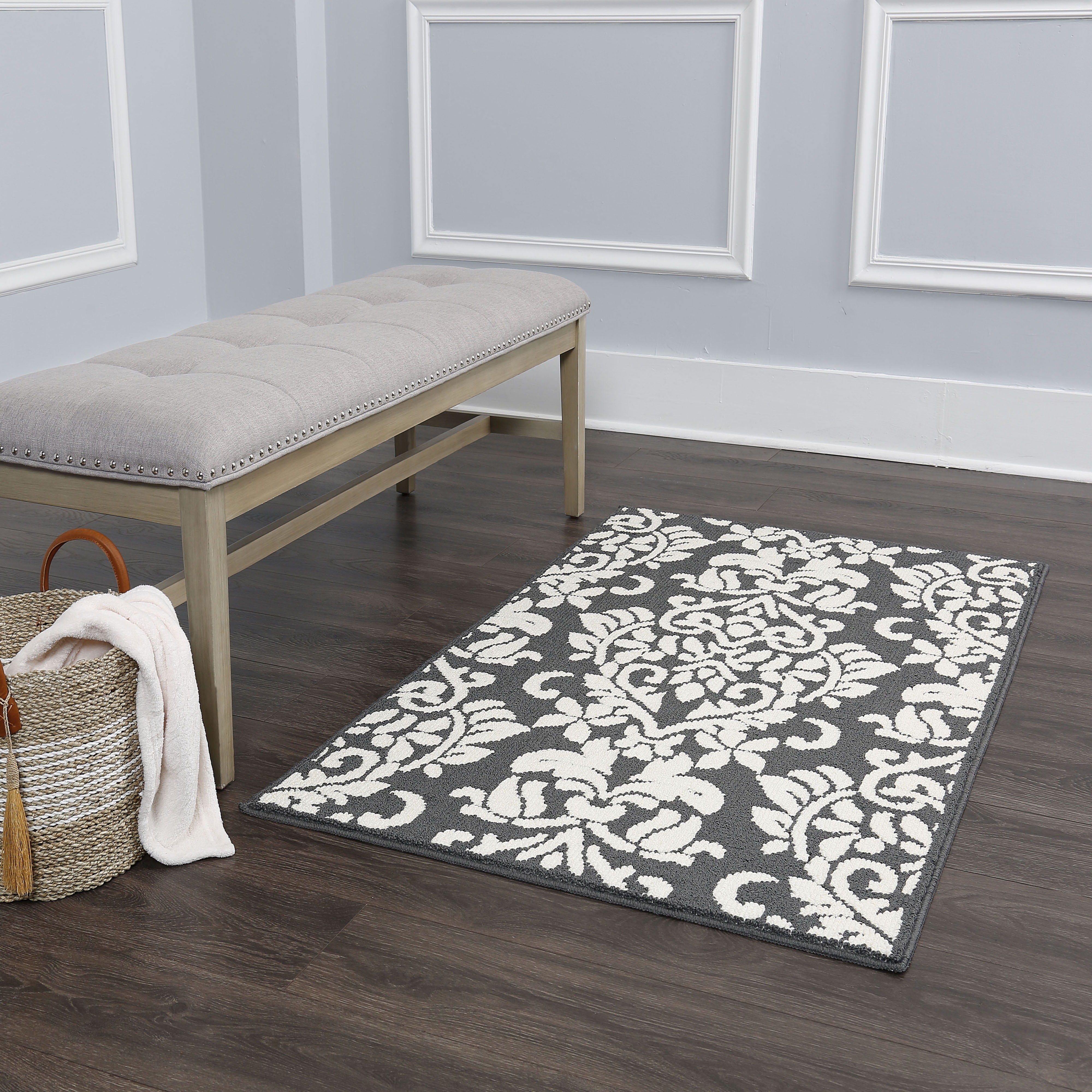 Nicole Miller Rosewood Ellie Accent Rug